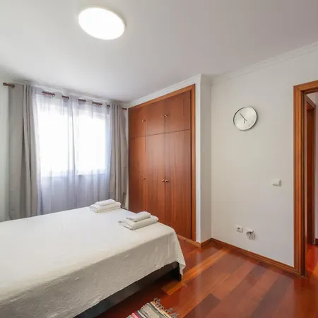 Atlantic Ocean View Apartment
