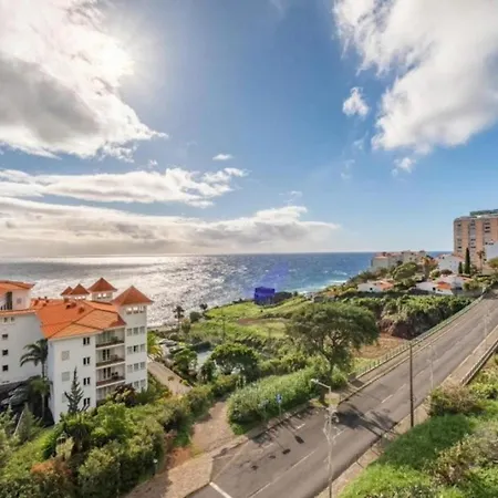 Bolina Ocean View 公寓 *